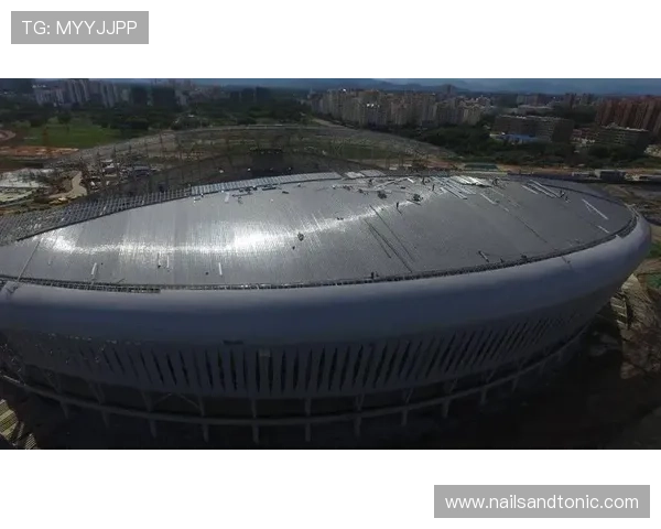 万宁体育广场周边美食与交通攻略，助你轻松规划出行路线